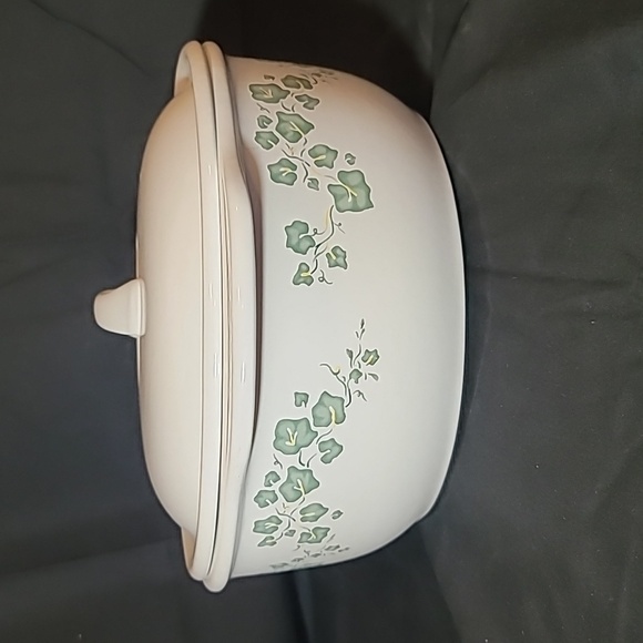 Vintage Corelle Coordinates Callaway, Corelle Green Ivy 2.5 Qt Round Covered - Picture 2 of 10